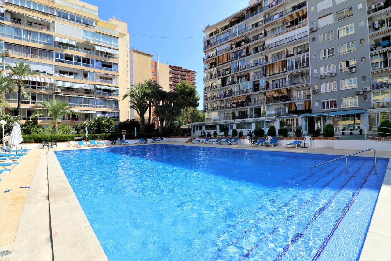 Bermudas 814 Apartment Benidorm Bagian luar foto